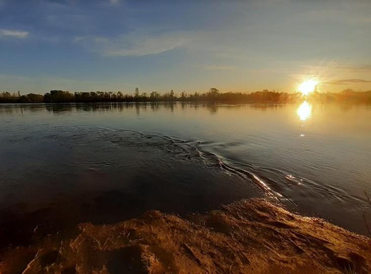 Bardas Del Limay Dormi-Con Hidromasaje - Totalmente Equipado Plottier Buitenkant foto